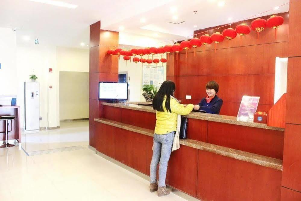 汉庭酒店宜宾中山街店 外观 照片